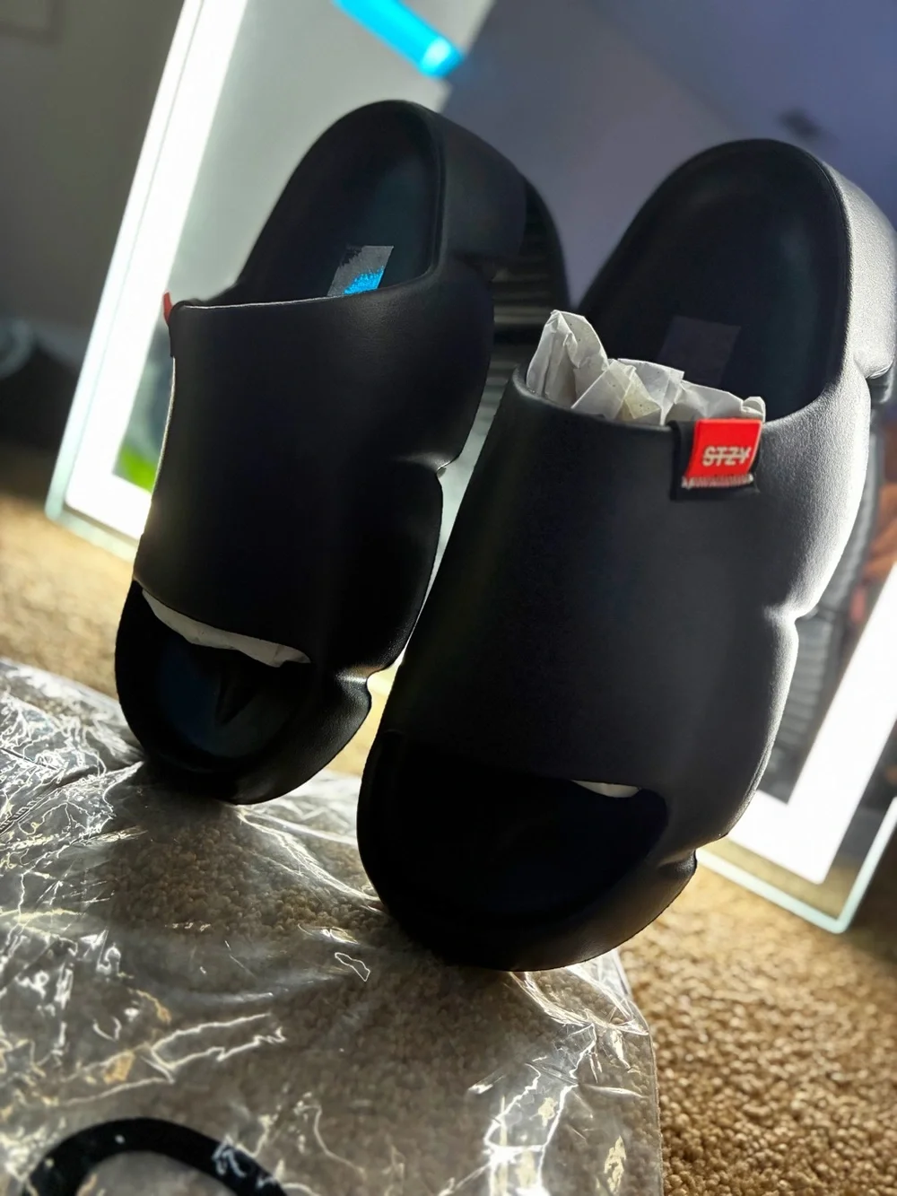 Stzy Black Enok Cloud Slides